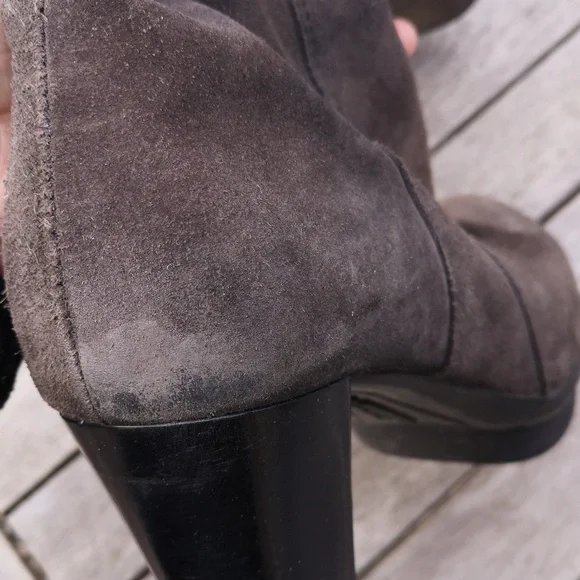 La Canadienne tall suede boots - Picture 15 of 16